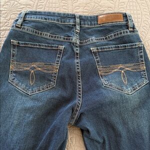 29x36 Rock&Roll Denim Women’s High Rise Bootcut with boot stitch on back pocket